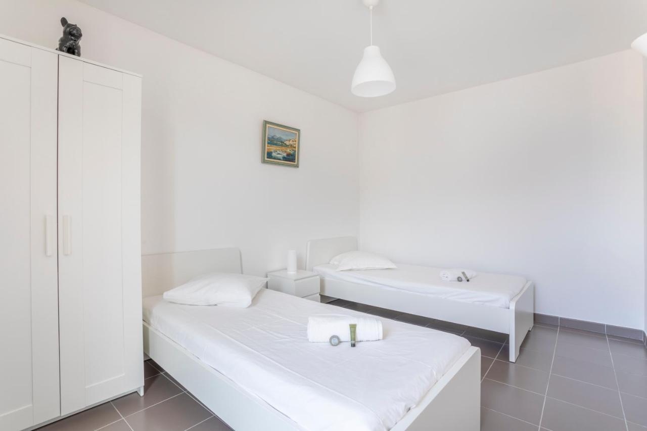 New Joliette Comfortable Apartment Well Located With Private Parking มาร์กเซย ภายนอก รูปภาพ